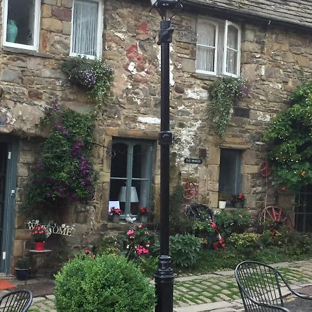 The Pinfold Hotel Skipton Exterior photo